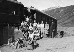 Vagoni ferroviari posati al S. Giacomo